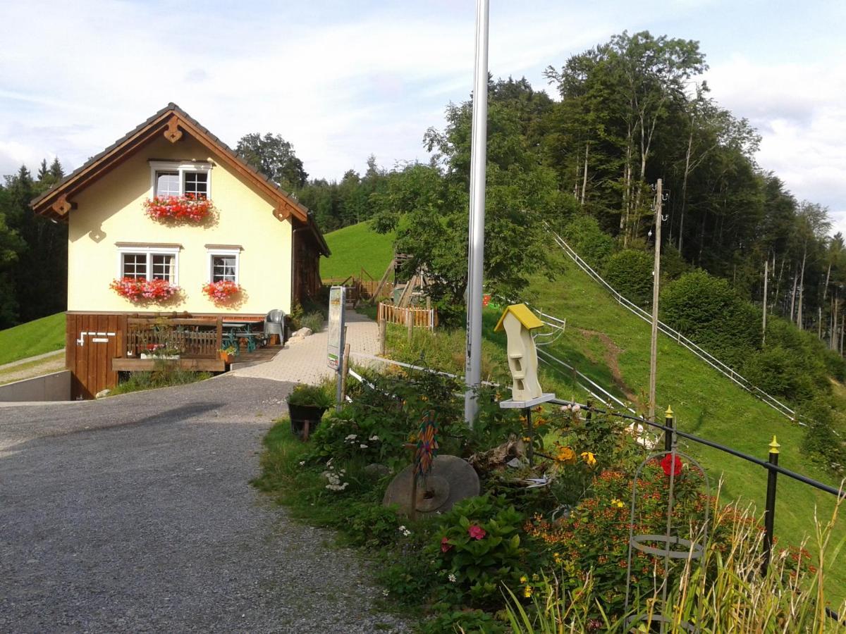 Gasthaus Fuchsacker Degersheim Exterior photo